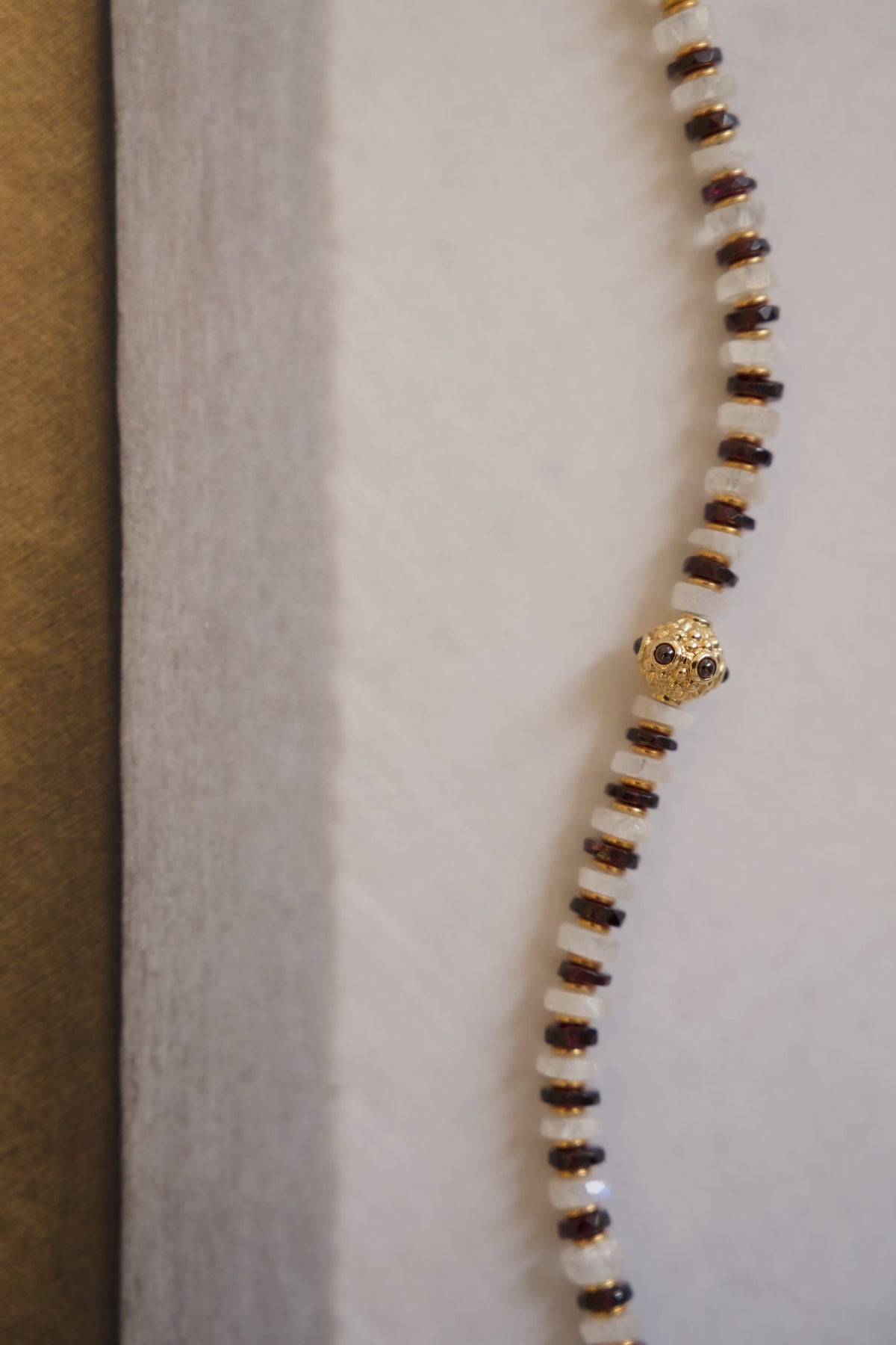 Bracelet pierres fines - Grenat et pierre de lune